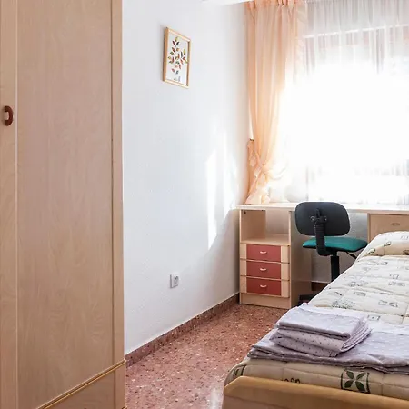 3 Bedroom Cozy In