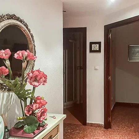3 Bedroom Cozy In *